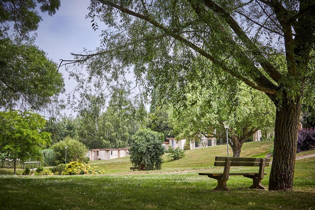 Hotel Les Jardins De L'Anjou Montjean-sur-Loire Exterior foto